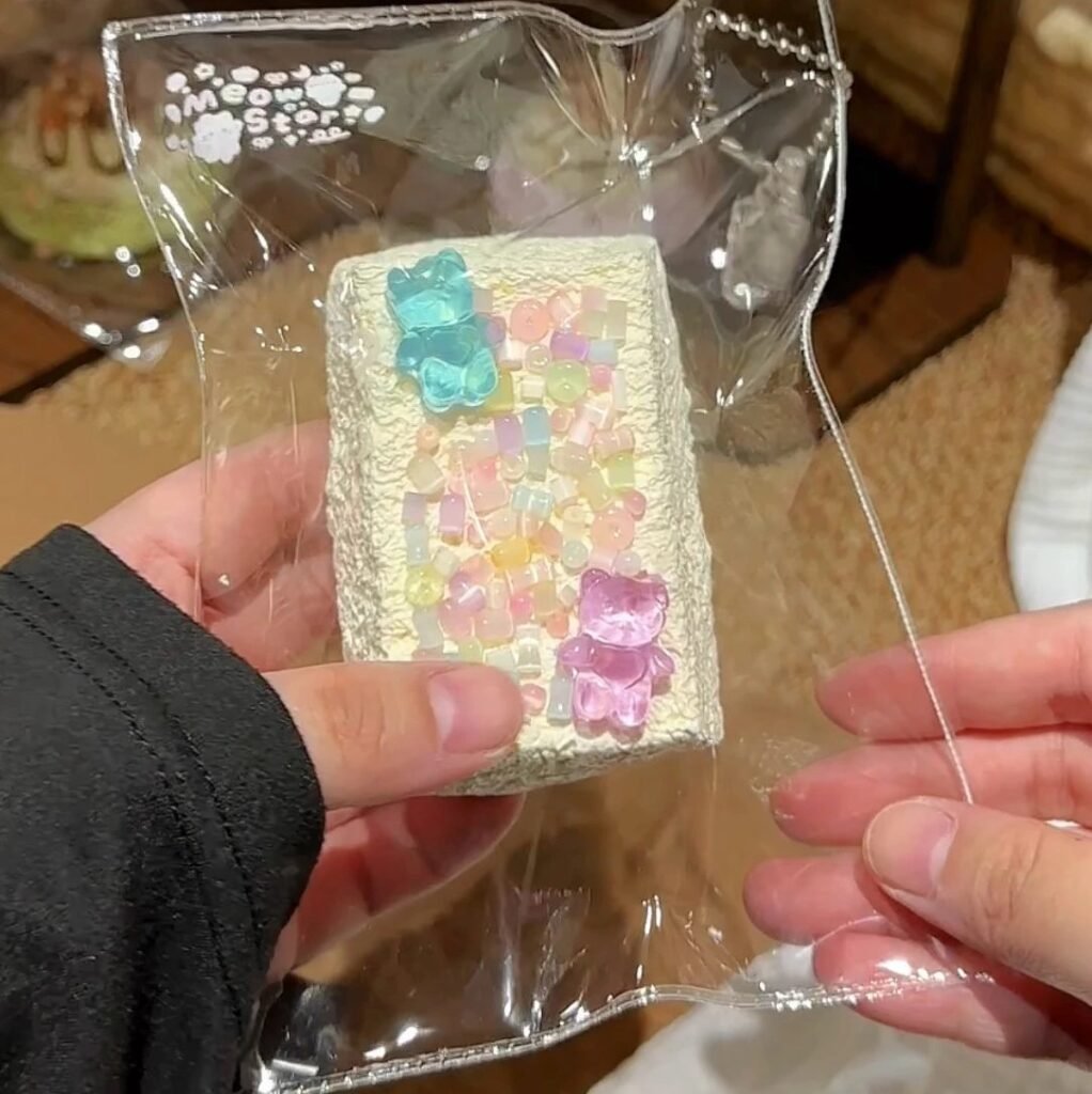 550020 Meow Star Cosmetic Defect No.6 - Gummy Bear Toast (Sweet Potato Clay Texture Series) / Meow Star 6号孤品瑕疵（小熊糖吐司）（红薯泥触感系列）