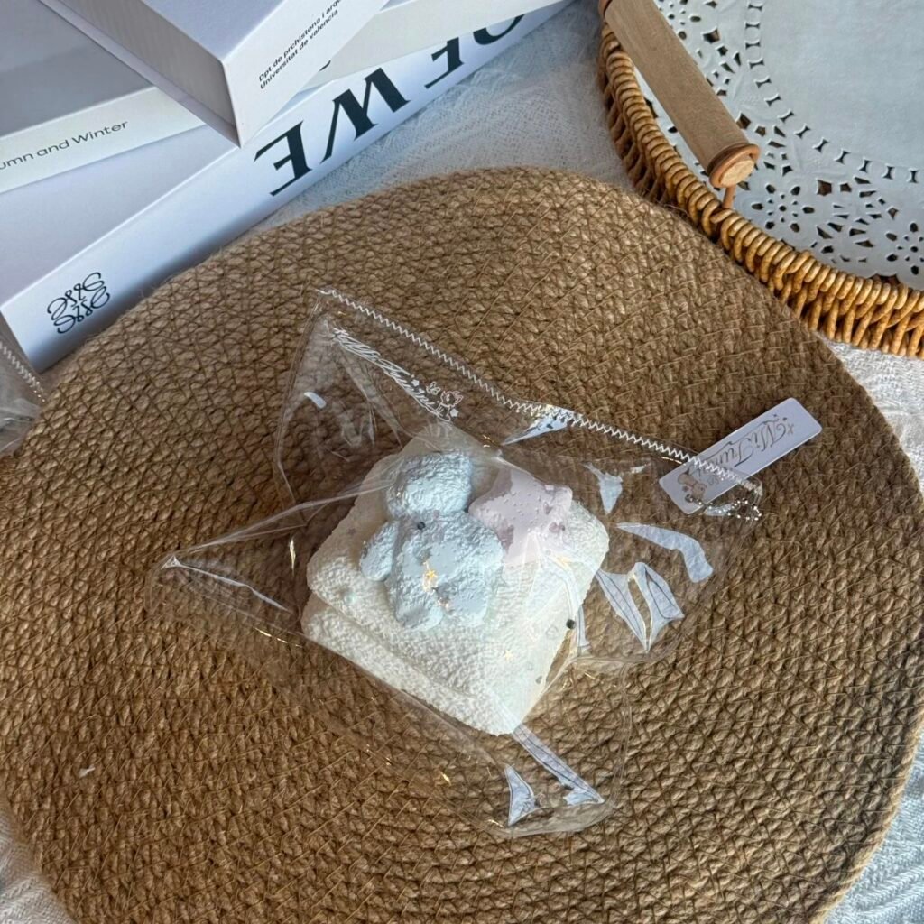 271020 Mifu Nini Double-Layer Pillow Bear (Cloud Cream Texture Series) / 米浮泥泥 双层抱枕熊（云奶油触感系列）