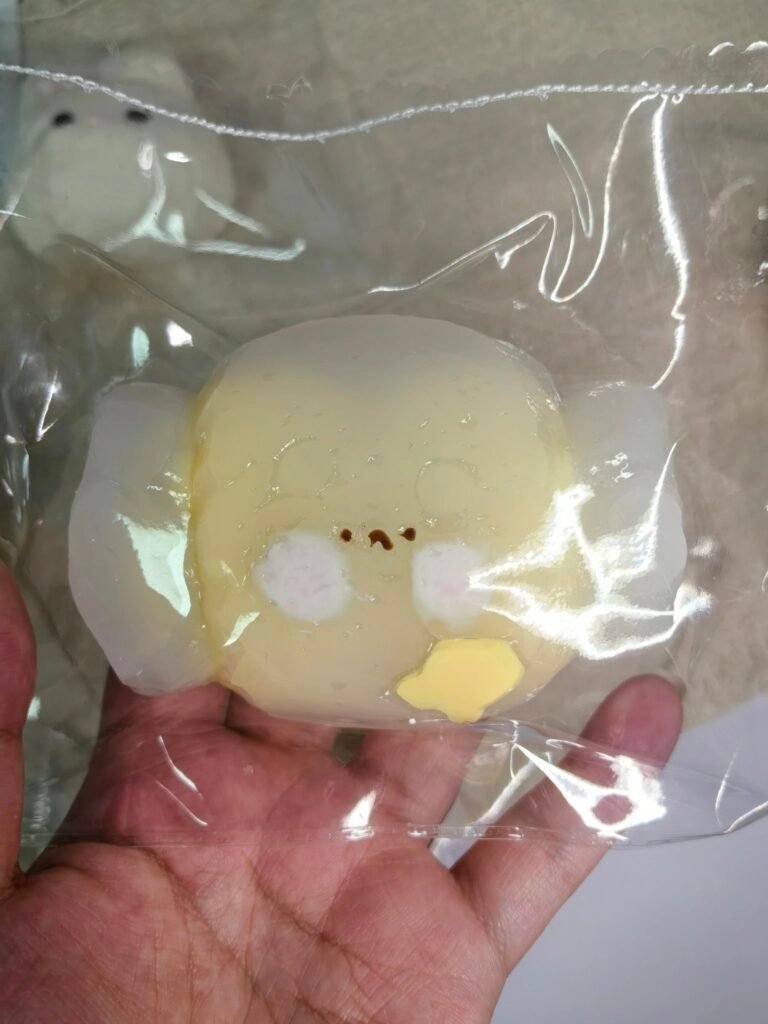 480009 Miaomiaomiya Squishy Hamster Lava Candy (Reduced-Resistance Fluffy Cream Clay Texture Series) / 喵喵咪呀捏捏 鼠鼠流心糖果（降阻版绵奶油泥触感系列）