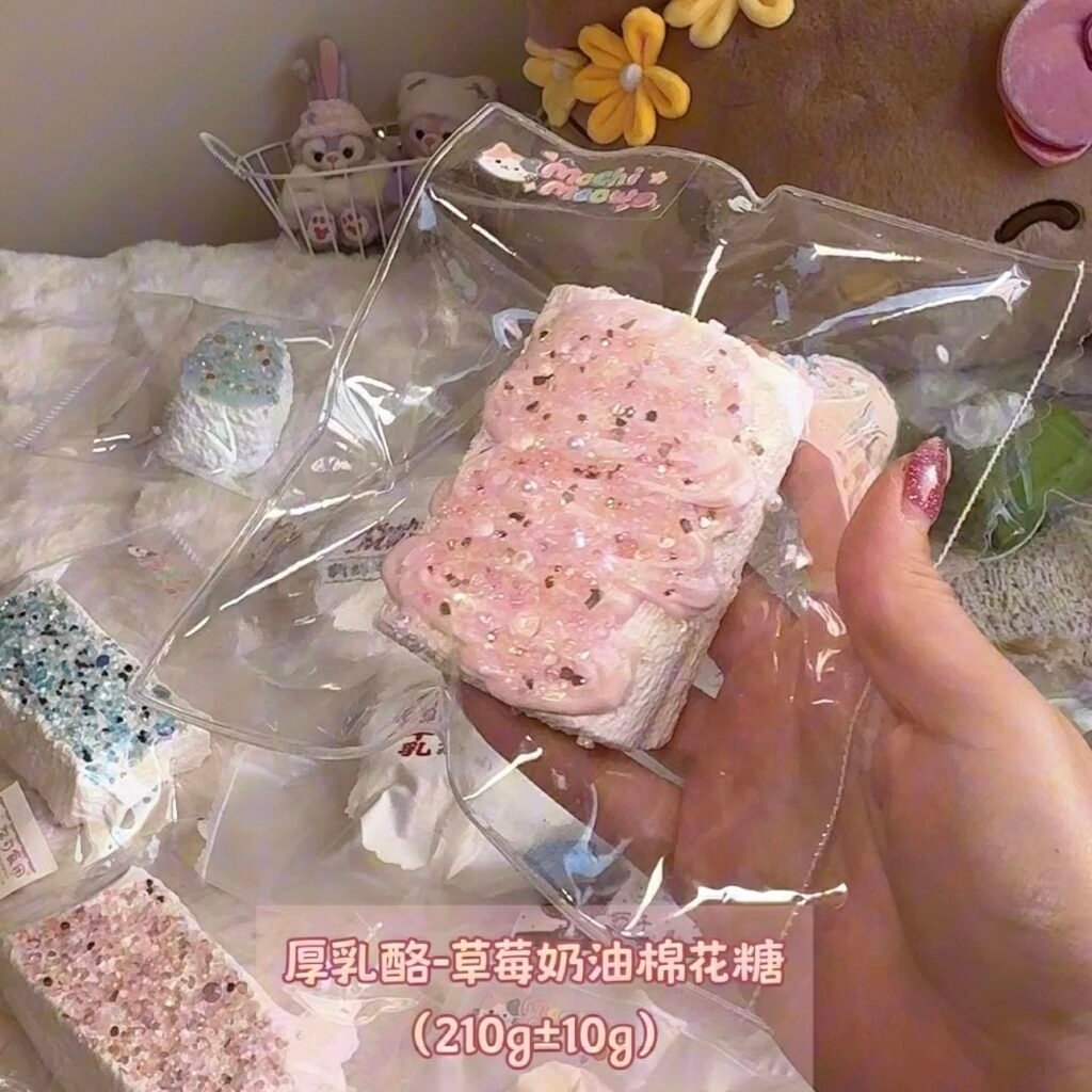543001 Mochi Meow Strawberry Cream Marshmallow - Regular (Thick Cheese Clay Texture Series) / 麻薯喵 草莓奶油棉花糖（常规款）（厚乳酪触感系列）