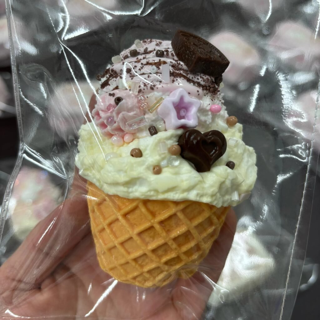 562006 Nanie Studio Chocolate Ice Cream Cone / Nanie Studio 巧克力甜筒