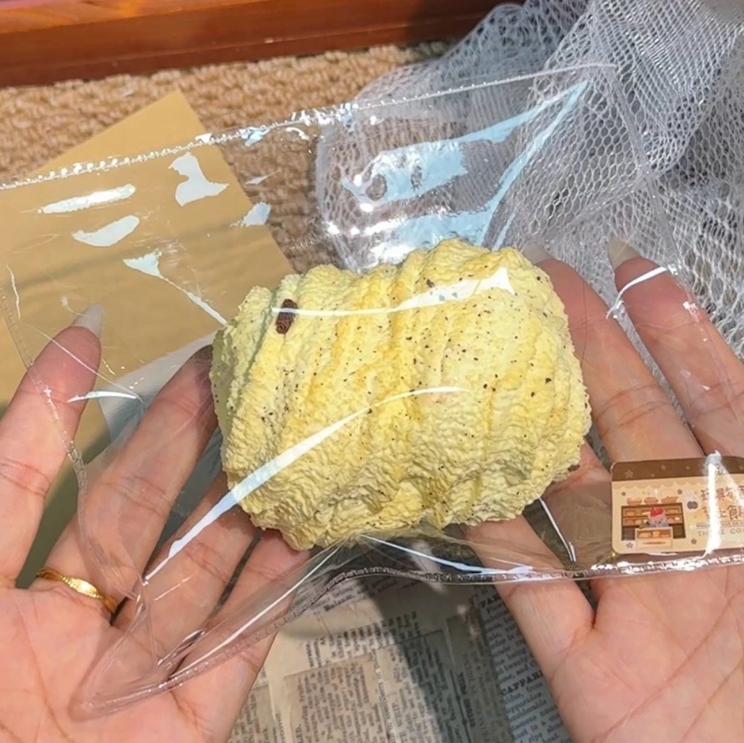 245025 Nanie Potato Chef Flocked Charcoal Grilled Cream Roll (Whipped Cream Texture Series) / 拿捏薯师傅 植绒炭烤奶油卷(绵触感系列)