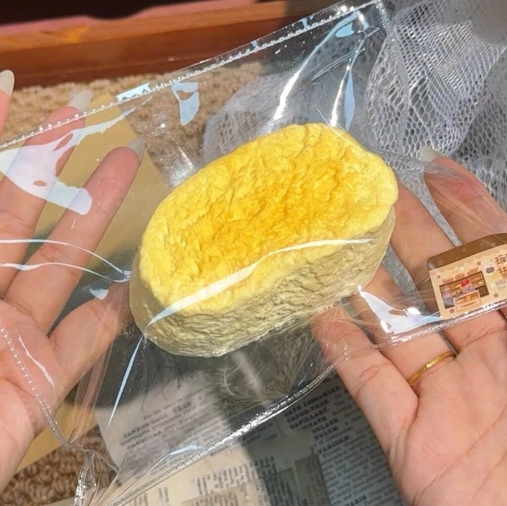 245026 Nanie Potato Chef Flocked Bread Slice (Whipped Cream Texture Series) / 拿捏薯师傅 植绒面包片(绵触感系列)