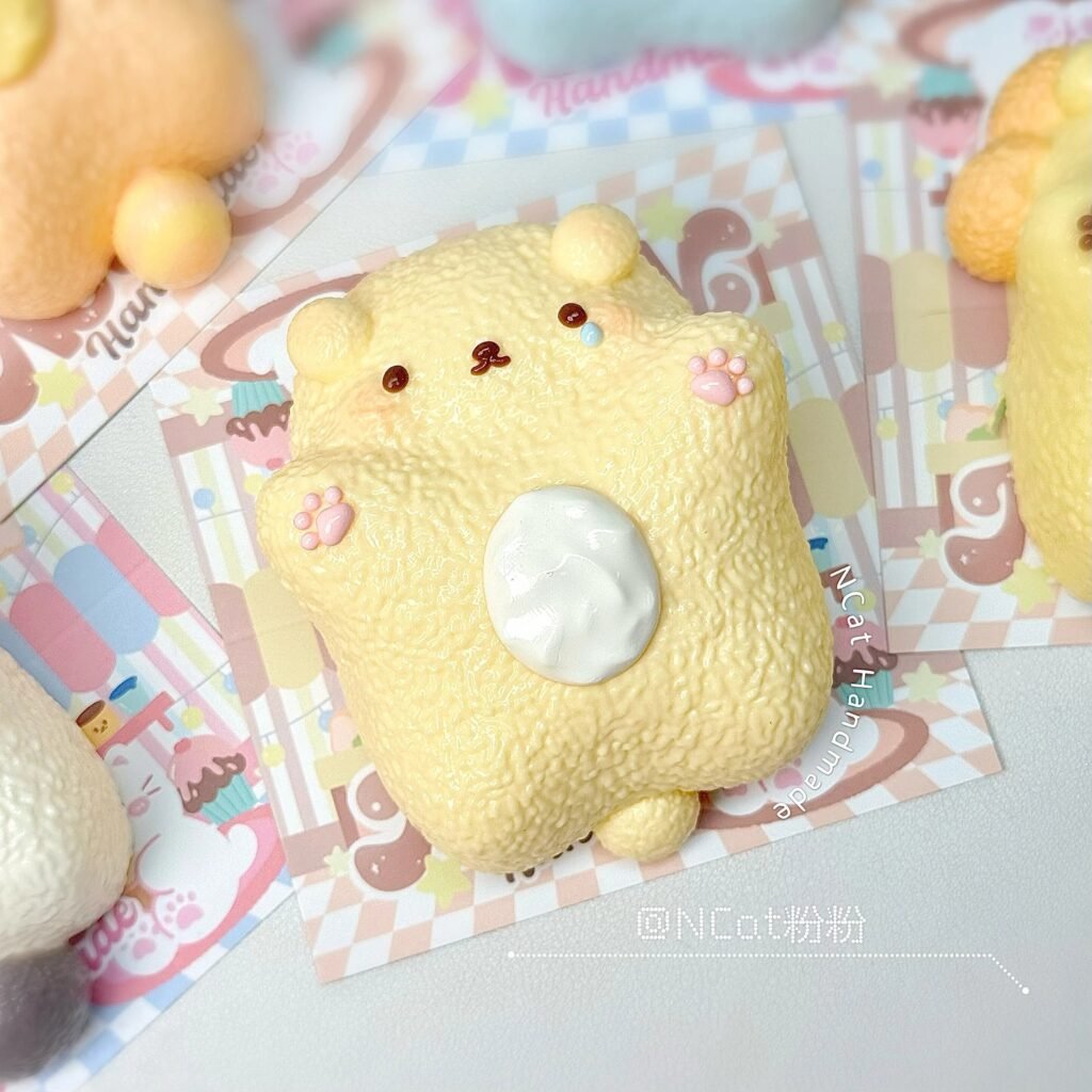 435015 NCat Handmade Hugging Puppy (Dry Cream Clay Texture Series) / NCat粉粉 抱抱小狗（干奶油泥触感系列）