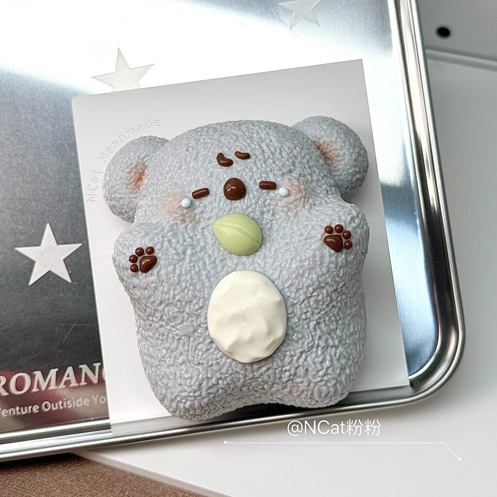 435020 NCat Handmade Hugging Koala (Dry Cream Clay Texture Series) / NCat粉粉 抱抱考拉(干奶油泥触感系列)