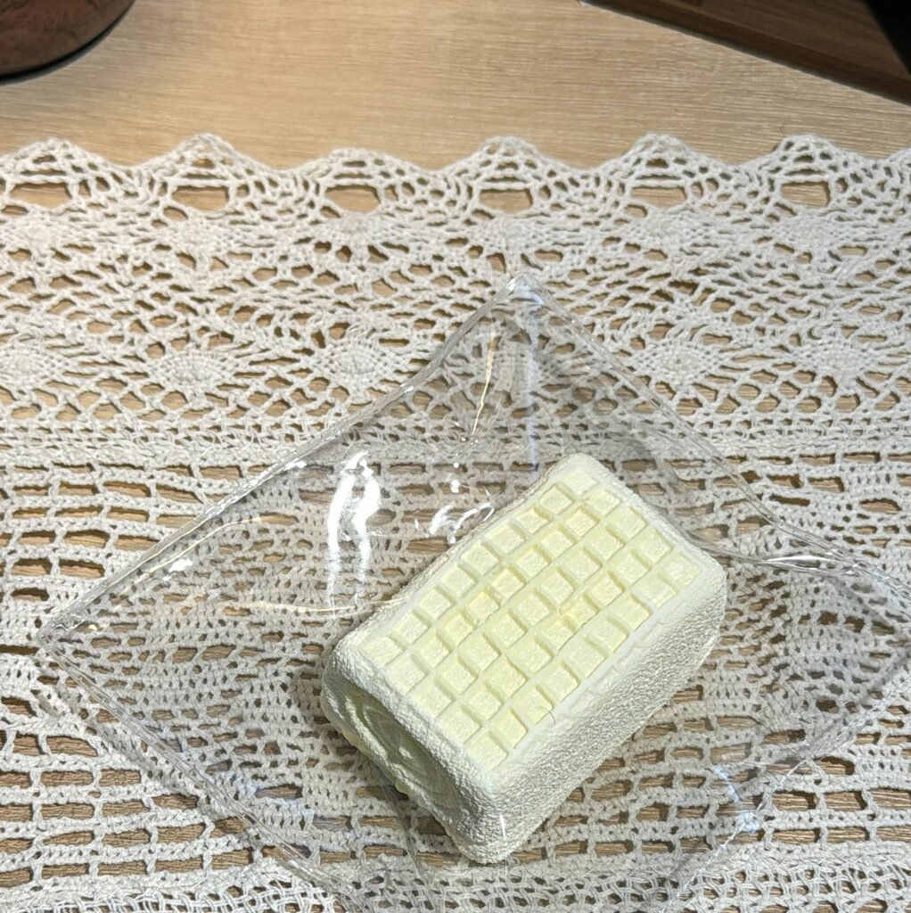 516003 Neo Studio Milk Puff Checkered Cookie / Neo studio 奶芙格纹饼干