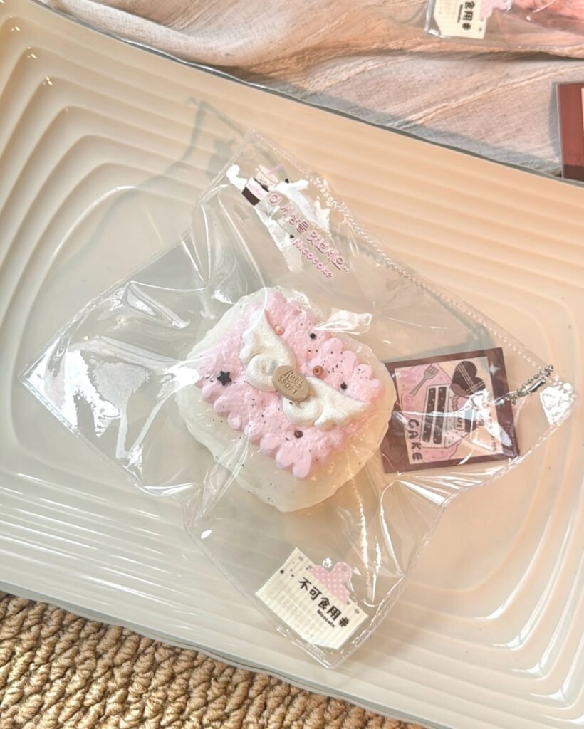 8037 Nicocake Strawberry Mochi Cookie (Glutinous Rice Clay Texture Series) / Nicocake 草莓麻薯饼干(糯米泥触感系列)