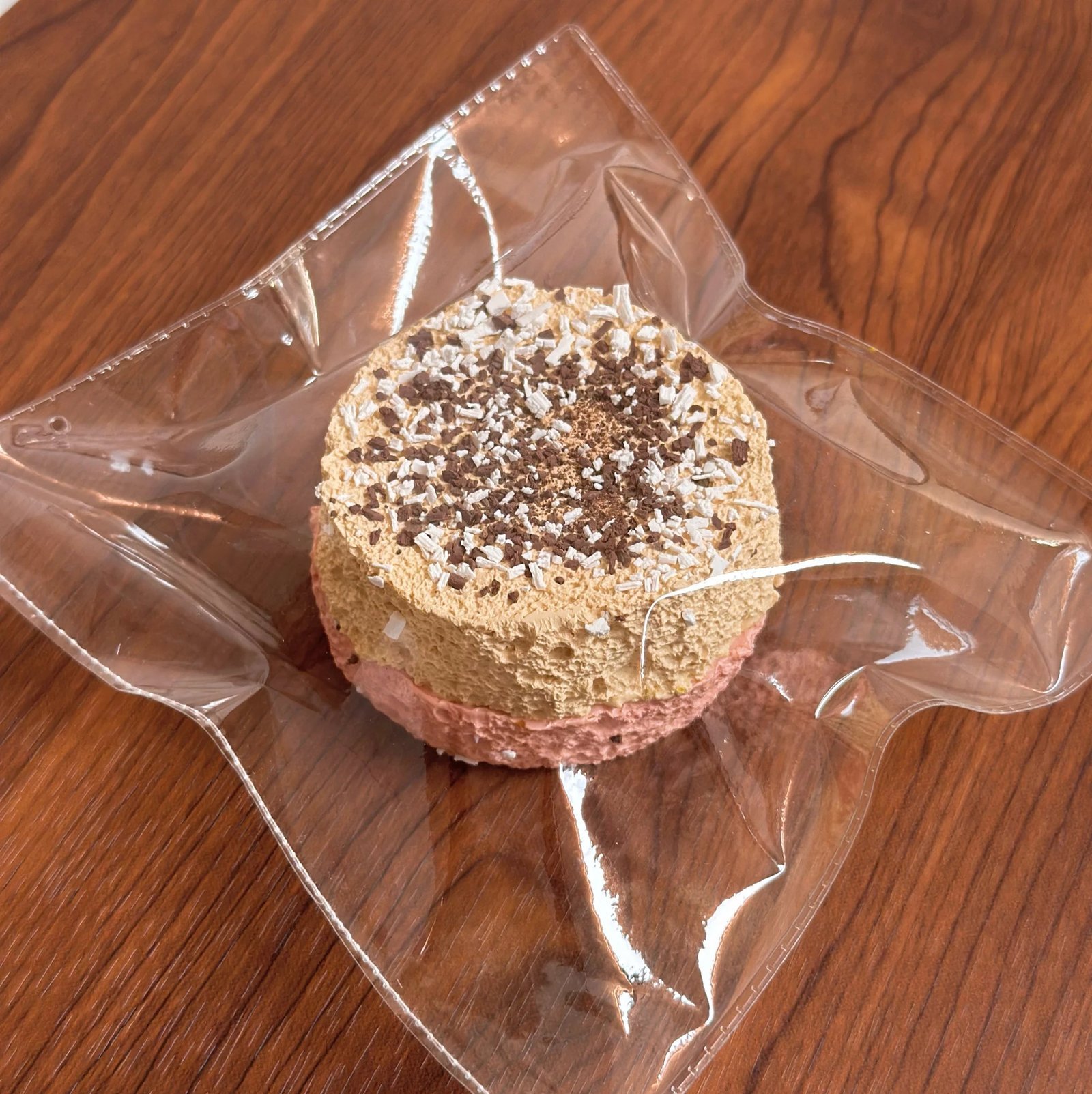312008 Niuniu Nienie Pink Coffee Round Toast / 扭扭捏捏 粉咖圆吐司