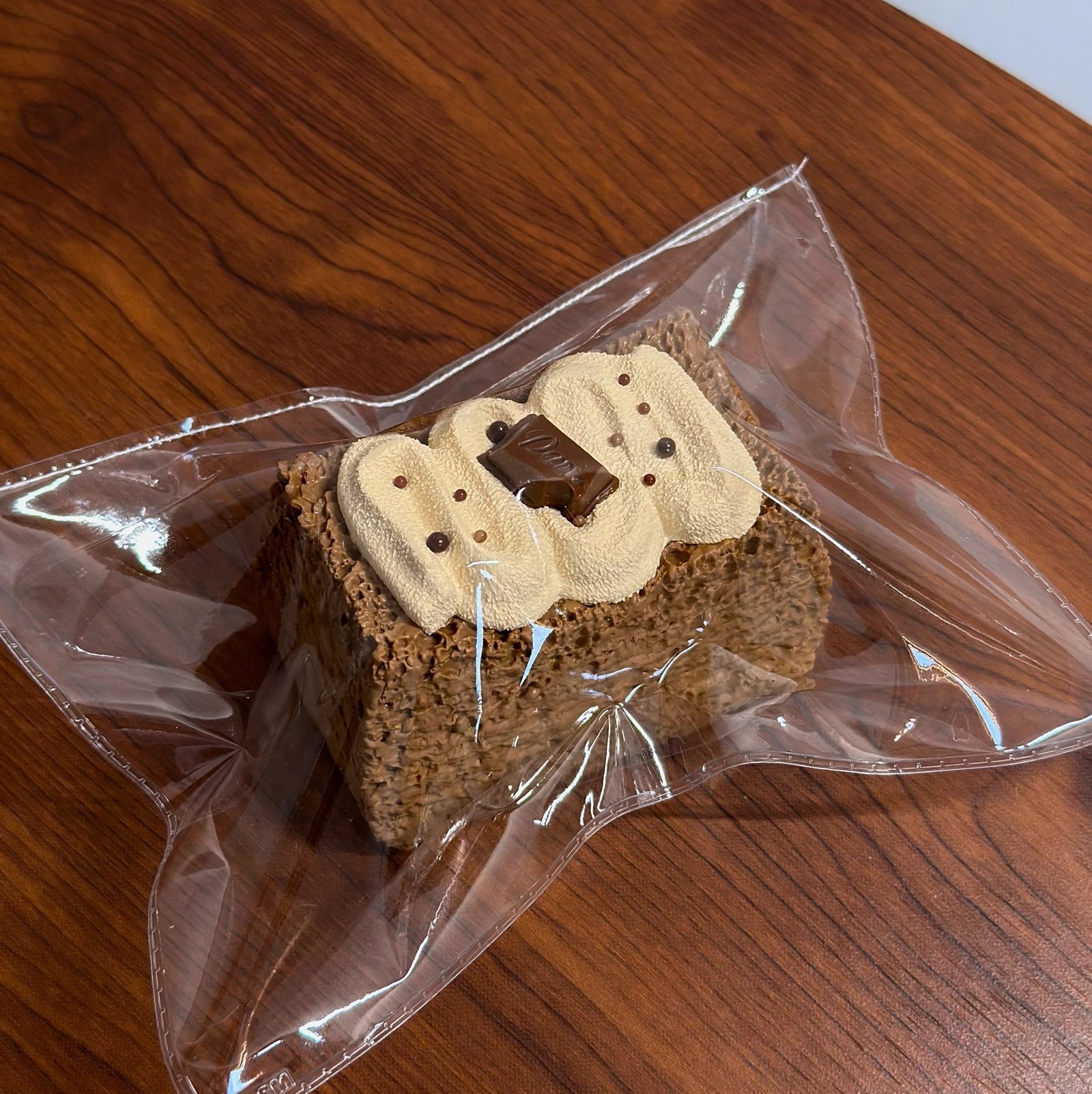 312009 Niuniu Nienie Chocolate Long Toast / 扭扭捏捏 巧克力长吐司