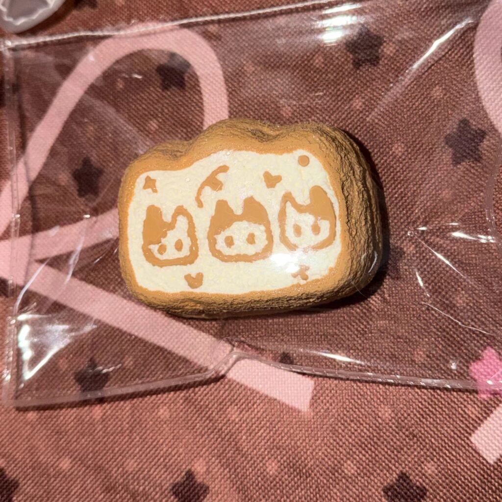 39042 NNuooo Bread Slice - Cosmetic Defect and Random Hand Painting (Glutinous Rice Cake Clay Texture Series) / NNuooo捏捏 面包片（手绘随机／脱膜瑕／气泡／背部晕色）（糍粑泥触感系列）