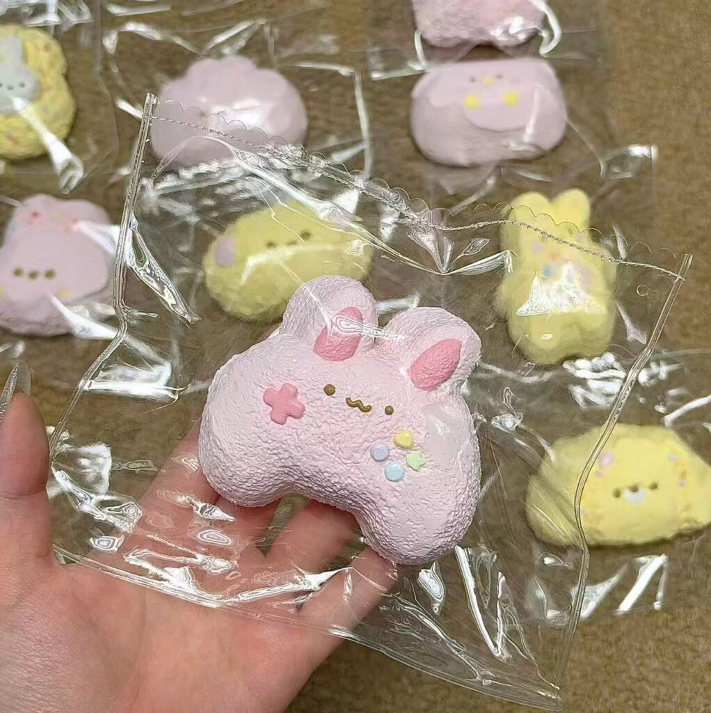 135134 Ohmo Nienie Pink Bunny Game Controller (Cream Paste Texture Series) / ohmo捏捏 粉色小兔游戏手柄(乳膏感触感系列)