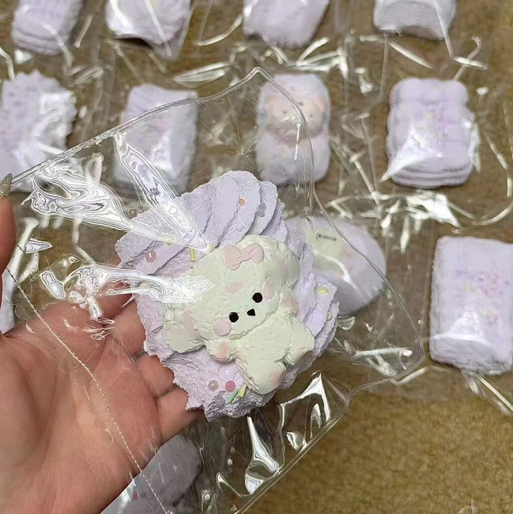 135142 Ohmo Nienie Bow Bunny Roll (Heat Pad Soft Cheese Clay Texture Series) / ohmo捏捏 蝴蝶结小兔卷卷（加热垫软干酪触感系列）