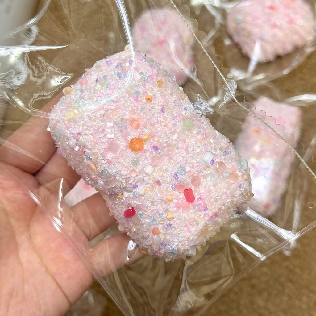 135196 Ohmo Nienie Candy Sprinkle Double Bread (Heat Pad Cream Cheese Clay Texture Series) / ohmo捏捏 彩碎碎二连面包(加热垫干酪泥触感系列)