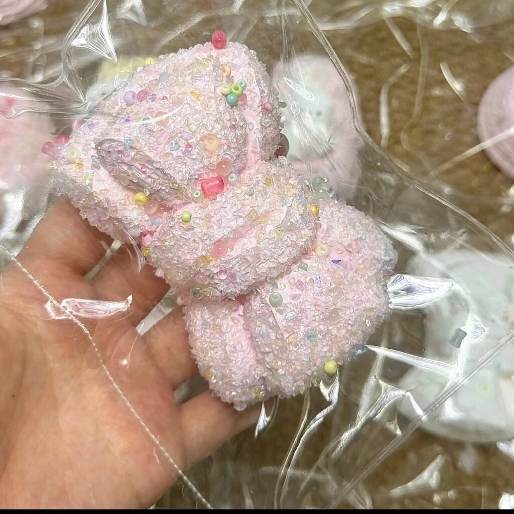 135199 Ohmo Nienie Candy Sprinkle Bow (Heat Pad Cream Cheese Clay Texture Series) / ohmo捏捏 彩碎碎蝴蝶结（加热垫干酪泥触感系列）