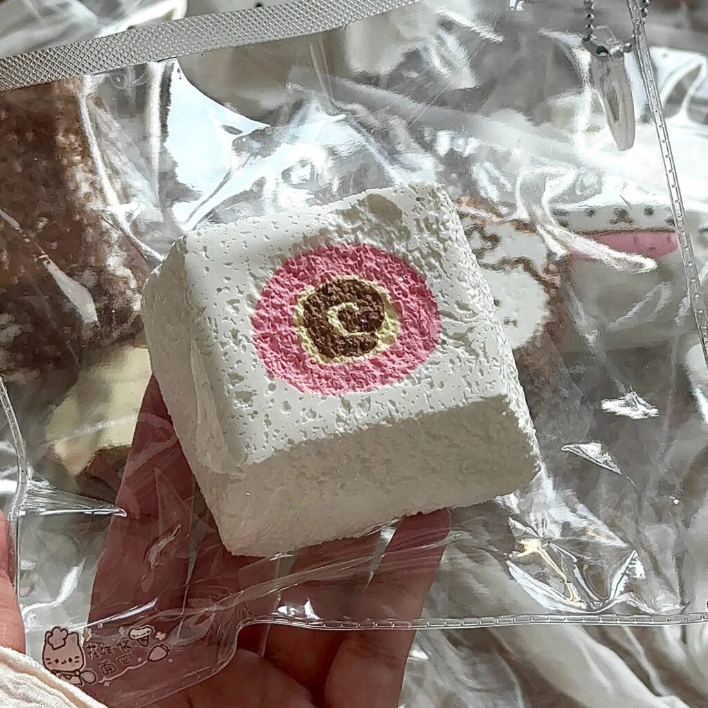450011 Peanut Butter Bread Swiss Roll Square Toast (Wet Soft Cheese Clay Texture Series) / 花生酱面包 瑞士卷方吐司（湿软奶酪泥触感系列）