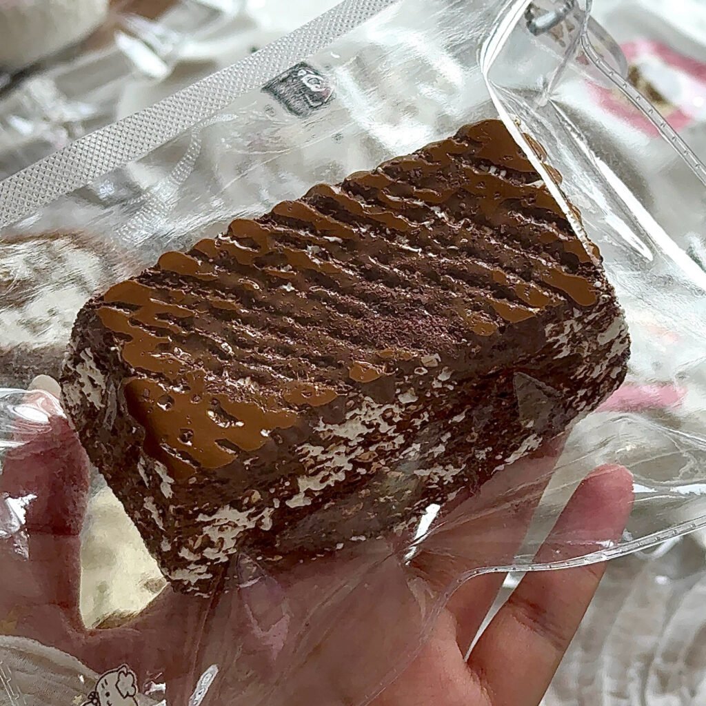 450012 Peanut Butter Bread Chocolate Sauce Long Toast (Wet Soft Cheese Clay Texture Series) / 花生酱面包 巧克力淋酱长吐司（湿软奶酪泥触感系列）