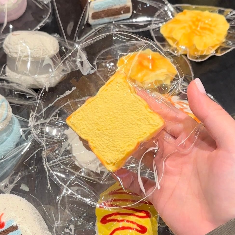 207021 Peng Yu Kuai Square Bread (Frozen Butter Clay Texture Series) / 彭鱼块 方面包（冻黄油触感系列）