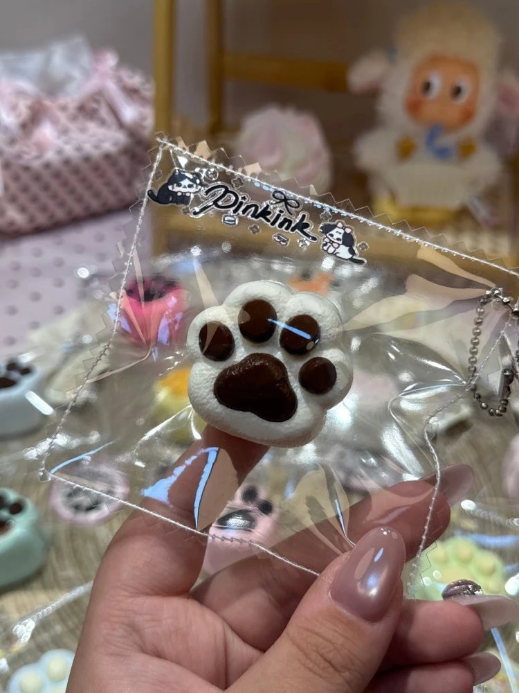 436033 Pinkink White Chocolate Cat Paw (Dry Cheese Clay Texture Series) / 粉墨捏捏 白巧猫爪35g±3g(干酪泥触感系列)