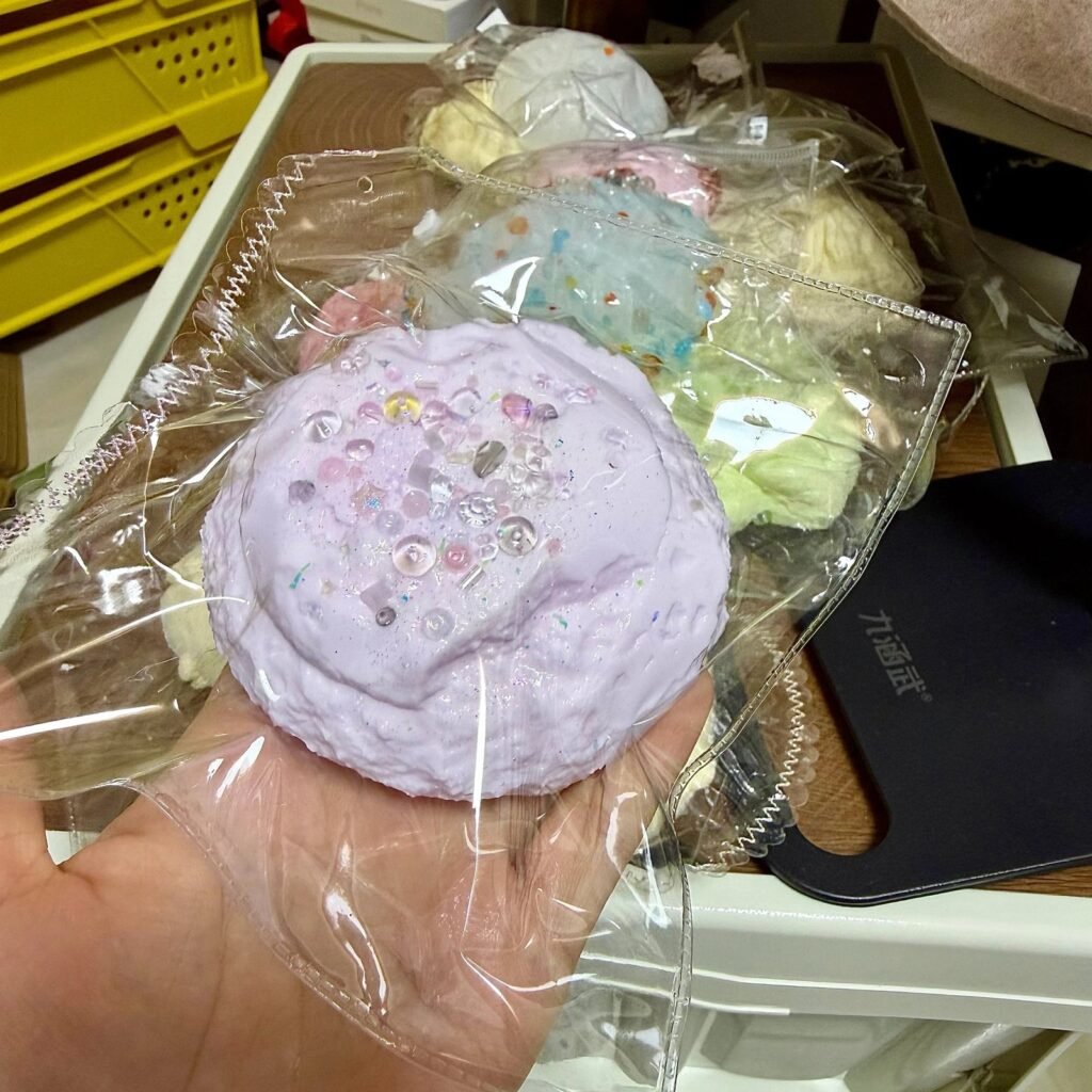 529017 Pearl Mermaid Purple Cookie Marshmallow - Cosmetic Imperfection (Ultra-Soft Watery Clay Texture Series) / 珍珠美人鱼 紫色饼干棉花糖·外观瑕疵（变态软偏水泥感触感系列）