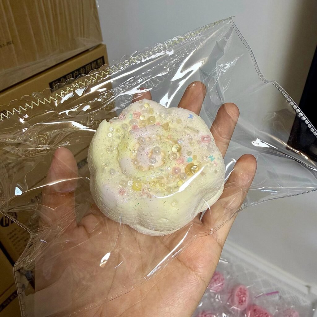 529024 Pearl Mermaid Pink Yellow Double-Layer Fish Cake - Cosmetic Imperfection (Ultra-Soft Watery Clay Texture Series) / 珍珠美人鱼 粉黄色双层鱼板·外观瑕疵（变态软偏水泥感触感系列）