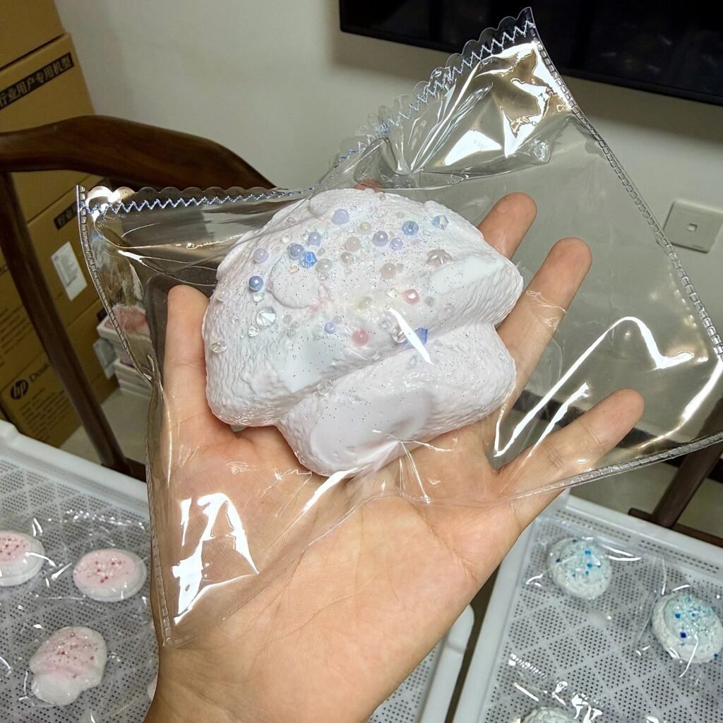 529030 Pearl Mermaid Pink Blue Mushroom - Cosmetic Imperfection (Ultra-Soft Watery Clay Texture Series) / 珍珠美人鱼 粉蓝色蘑菇·外观瑕疵（变态软偏水泥感触感系列）