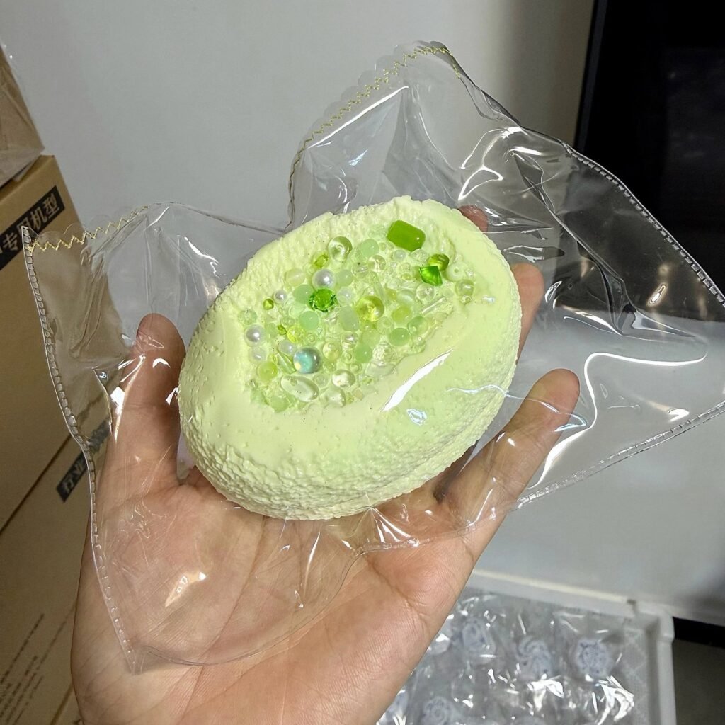 529045 Pearl Mermaid Green Double-Layer Senbei - Cosmetic Imperfection (Ultra-Soft Watery Clay Texture Series) / 珍珠美人鱼 绿色双层仙贝·外观瑕疵（变态软偏水泥感触感系列）