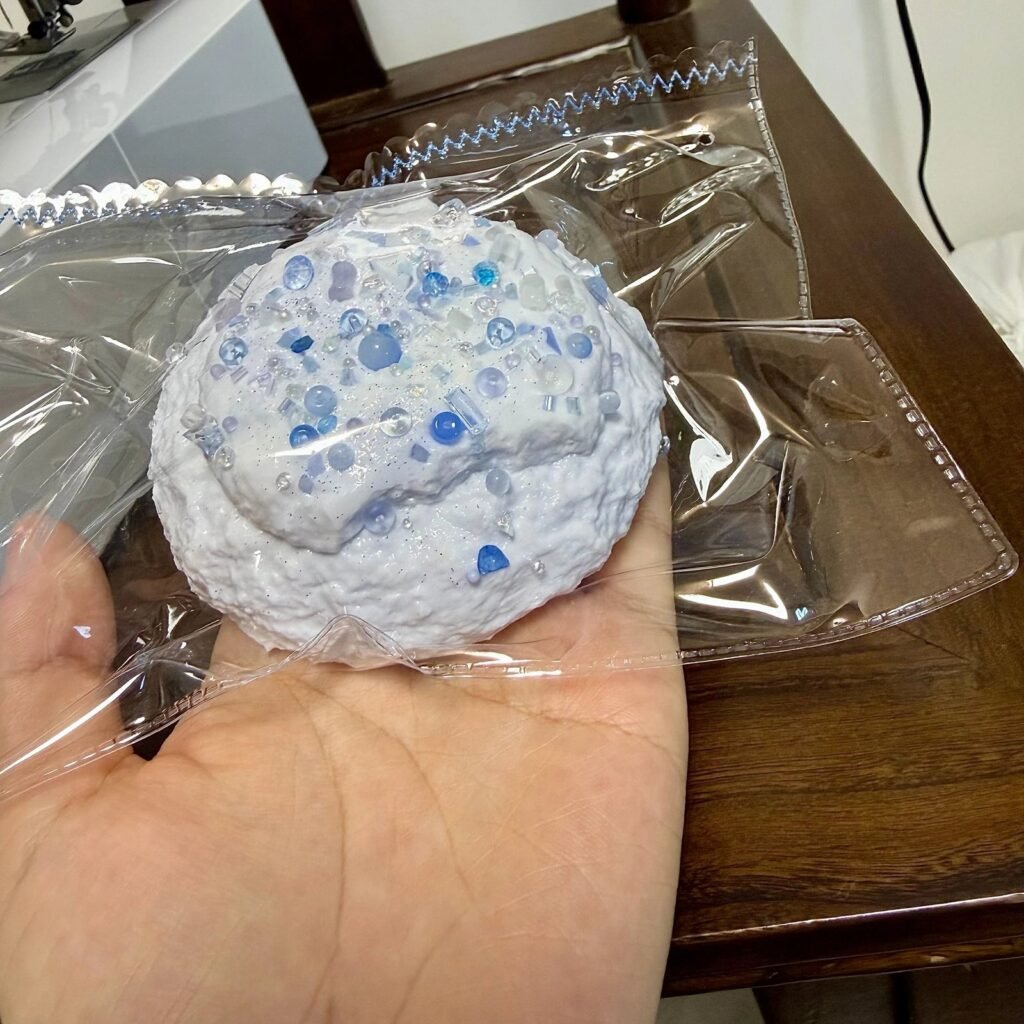 529061 Pearl Mermaid Blueberry Cookie Marshmallow - Cosmetic Imperfection (Ultra-Soft Watery Clay Texture Series) / 珍珠美人鱼 蓝莓饼干棉花糖·外观瑕疵(变态软偏水泥感触感系列)