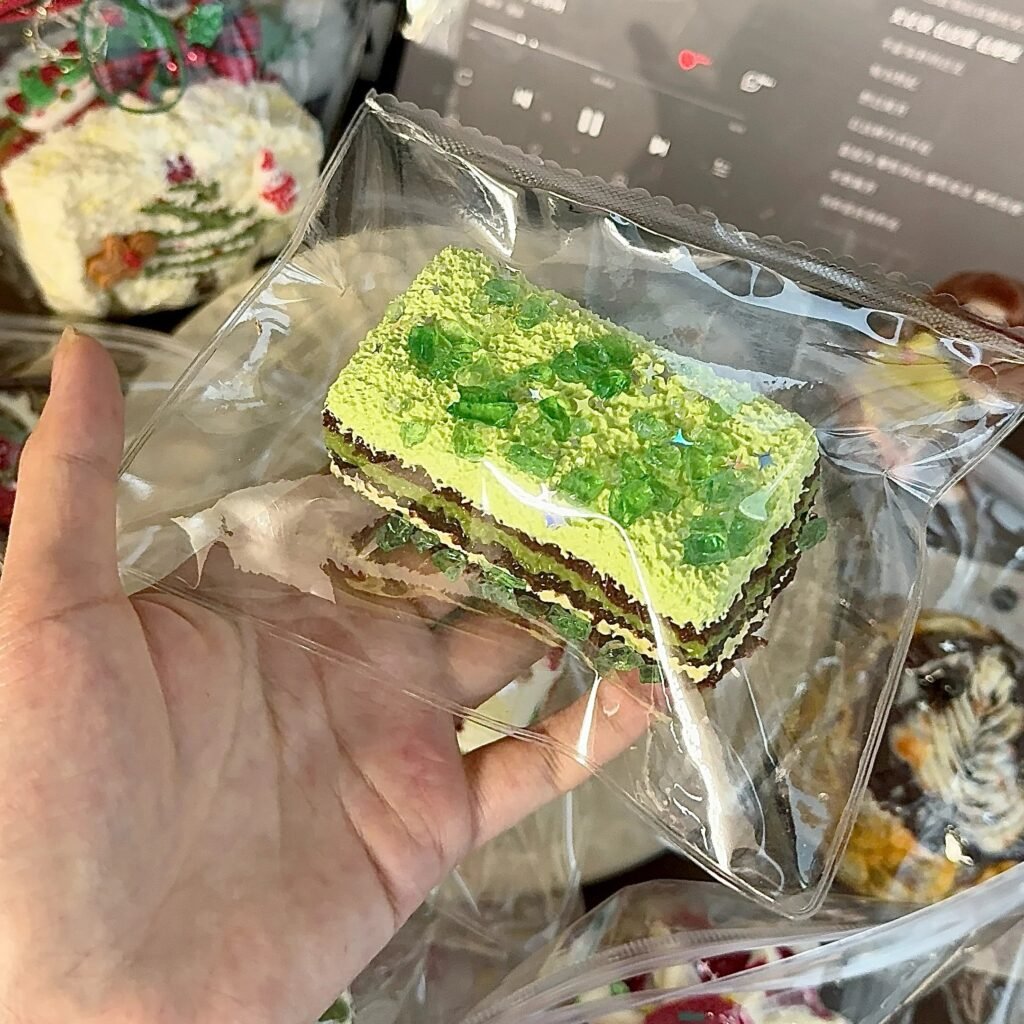 327028 Puppy Party Sparkling Toast - Green Grape Matcha / 狗派日记 闪亮吐司 青提抹茶