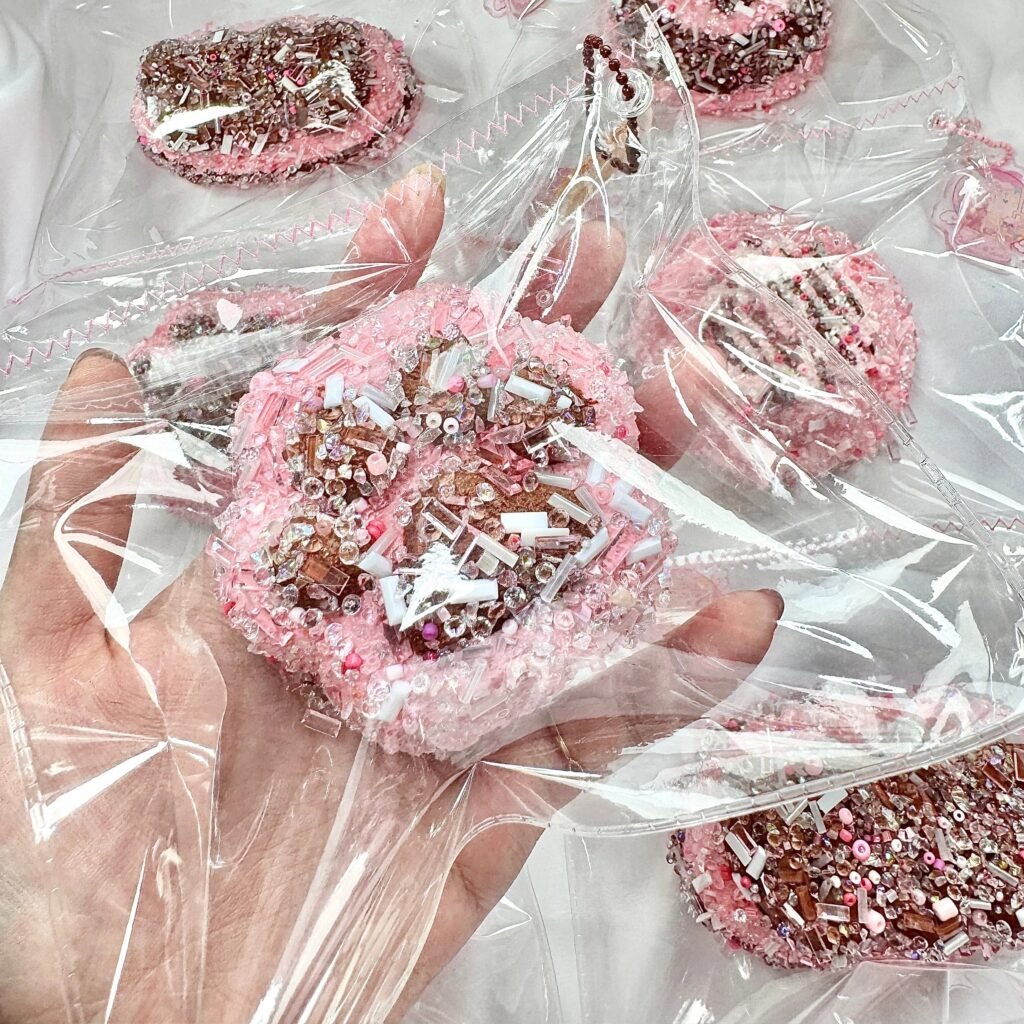 513003 Queen C. Studio Velvet Cat Paw - Berry Chocolate Ice (Soft Slushy Crunch Texture Series) / Queen C. @Studio 丝绒猫爪·莓果巧巧冰（烂泥版脆沙沙触感系列）
