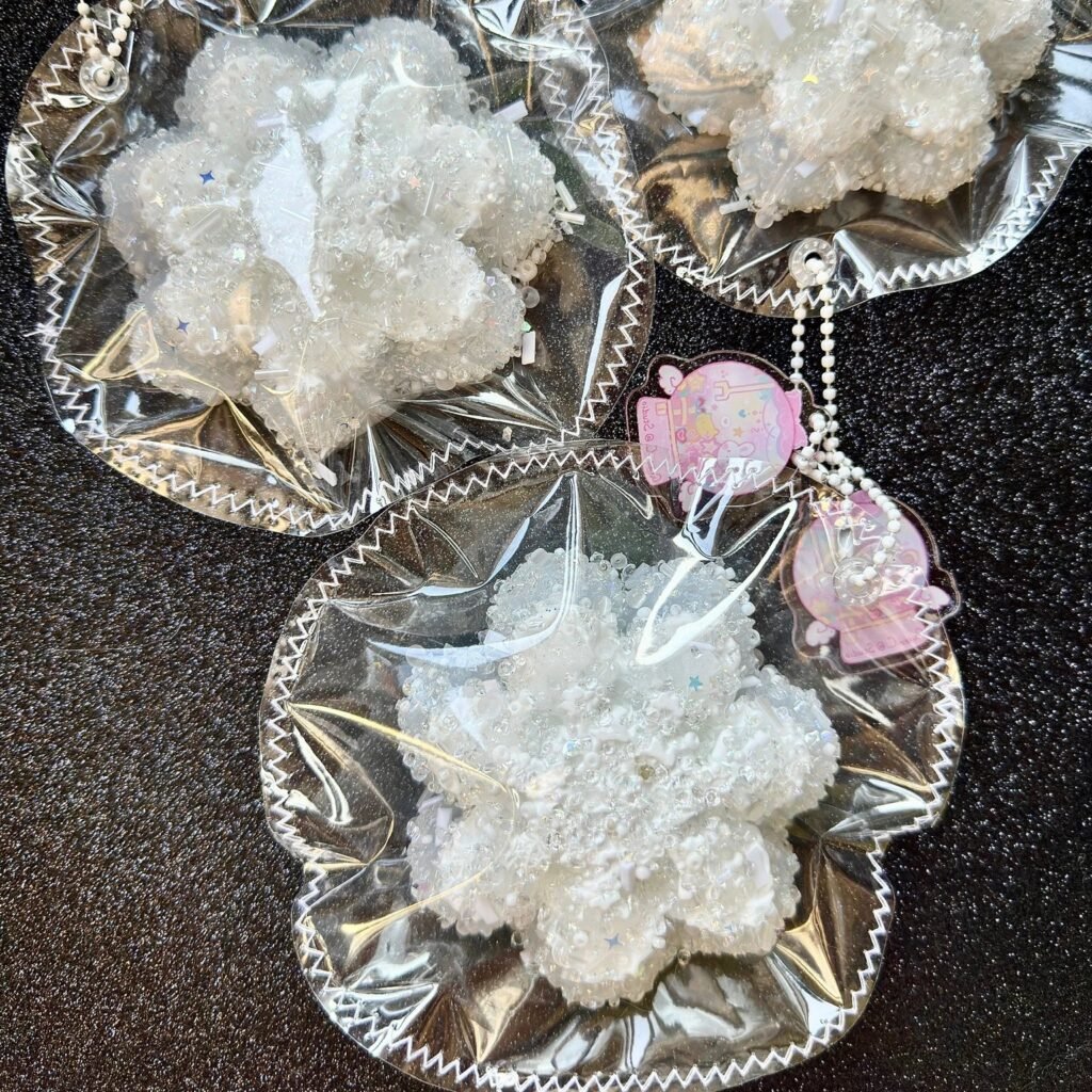 513022 Queen C. Studio Layered Mini Snowflake - Crushed Ice Moonlight (Soft Slushy Clay Texture Series) / Queen C. @Studio 多层小雪花·碎冰清冷白月光（软烂泥触感系列）