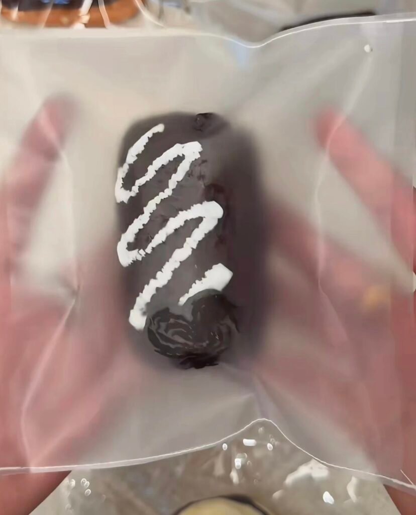494002 Raindrop Chocolate Cheese Bun (Rice Cake Clay Texture Series) / Raindrop捏捏 巧克力奶酪包（年糕泥触感系列）