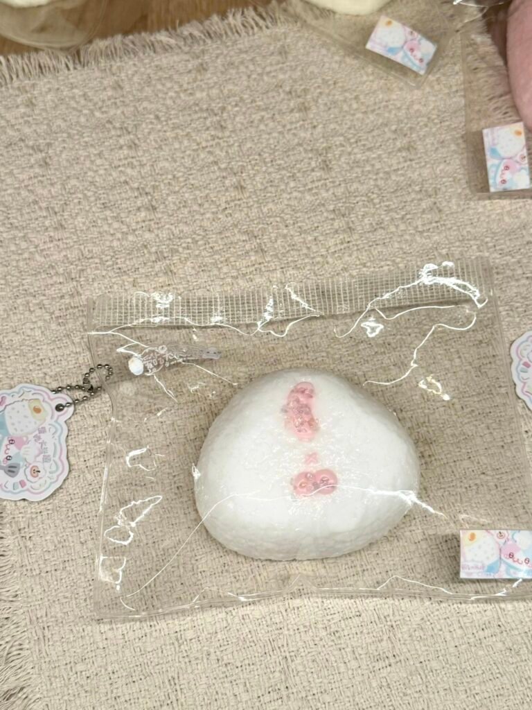 466007 Rice Lover Cat Bun - Standalone Offer / 爱吃大米捏 9.9不随单