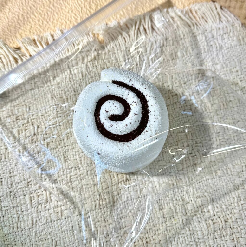 483003 Rutangle Appearance-Defect Malai Roll (Glutinous Rice Texture Series) / 乳糖酪 全瑕麻赖卷卷（糯米触感系列）