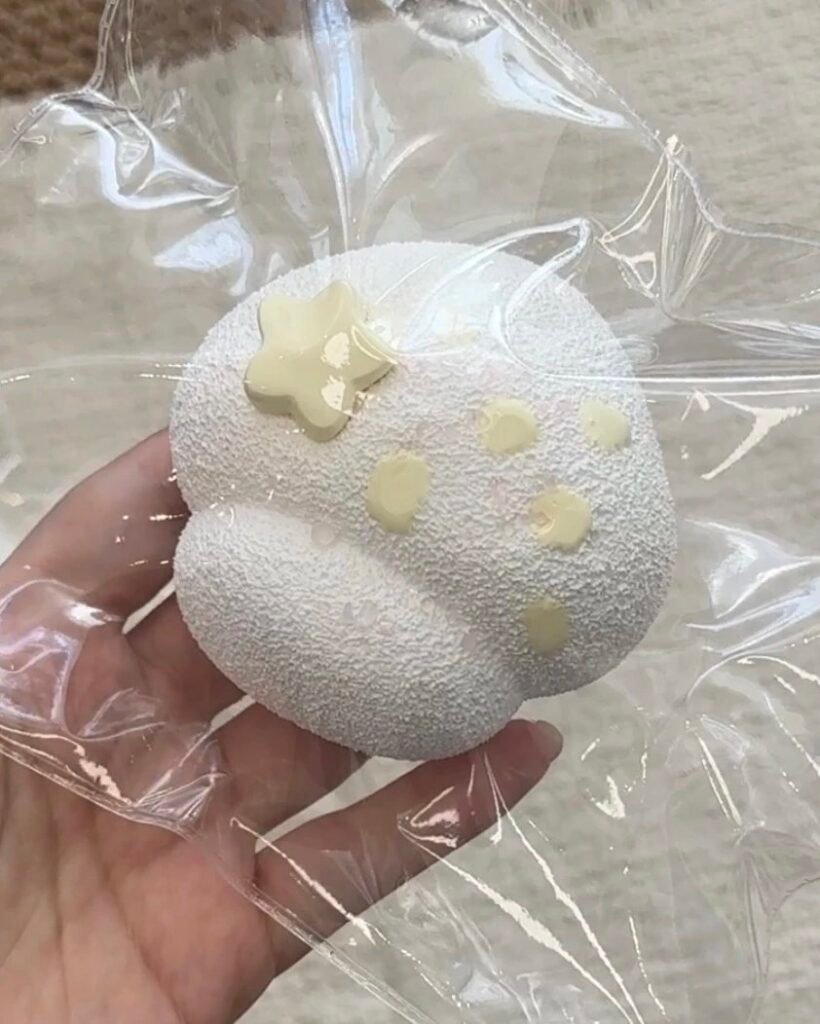 541000 Super Bad Bunny Little Angel Mushroom (Sticky Clay Texture Series) / 超级坏兔子 小天使蘑菇(黏糊泥触感系列)