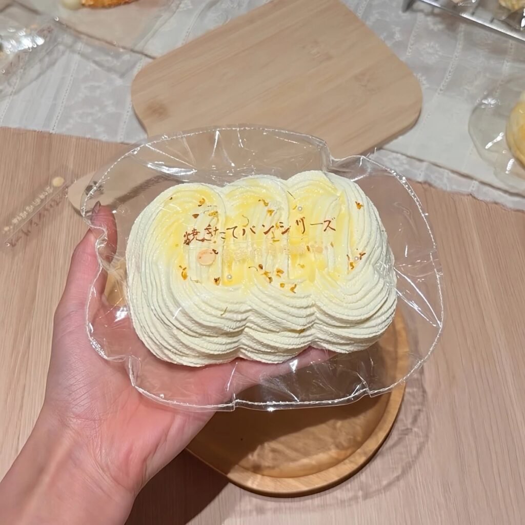 391023 Snow Cake Nienie Shop Osmanthus Milk Roll (Watery Cream Texture Series) / 雪饼的捏捏铺 桂花牛乳卷（稀奶油触感系列）