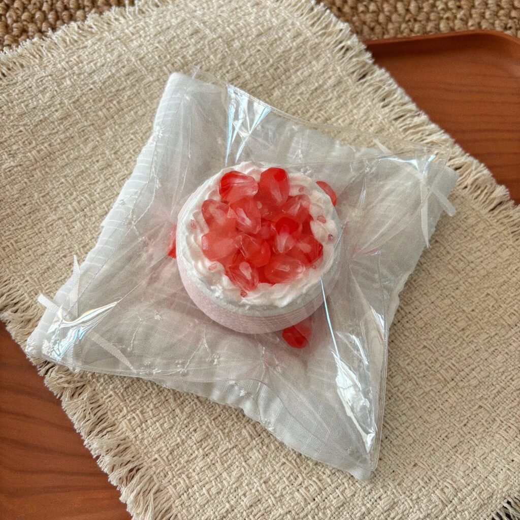 535004 Staglyn Pomegranate Mini Cake (Soft Cheese Texture Series) / 鹿九staglyn 石榴小蛋糕（软奶酪触感系列）