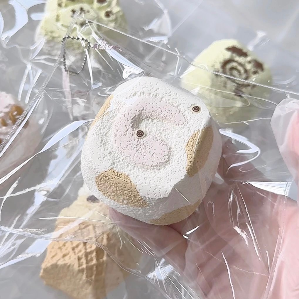 116117 Suredodo Strawberry Caramel Cake Roll (Yogurt Clay Texture Series) / Suredodo苏惹多多 草莓焦糖蛋糕卷(酸奶泥触感系列)