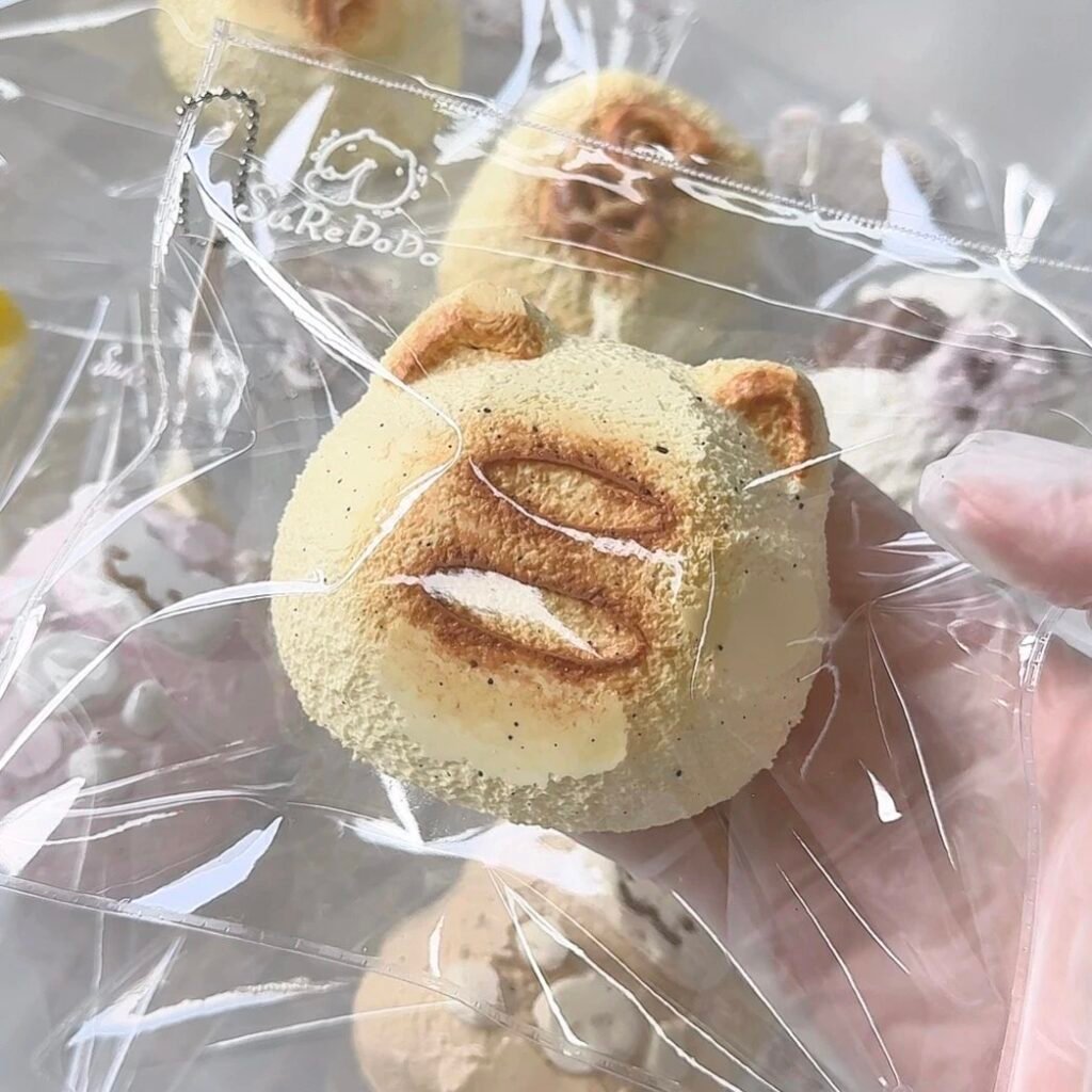 116156 Suredodo Kitten Baguette (Baked Sweet Potato Clay Texture Series) / Suredodo苏惹多多 猫咪法棍（红薯泥烤箱版触感系列）