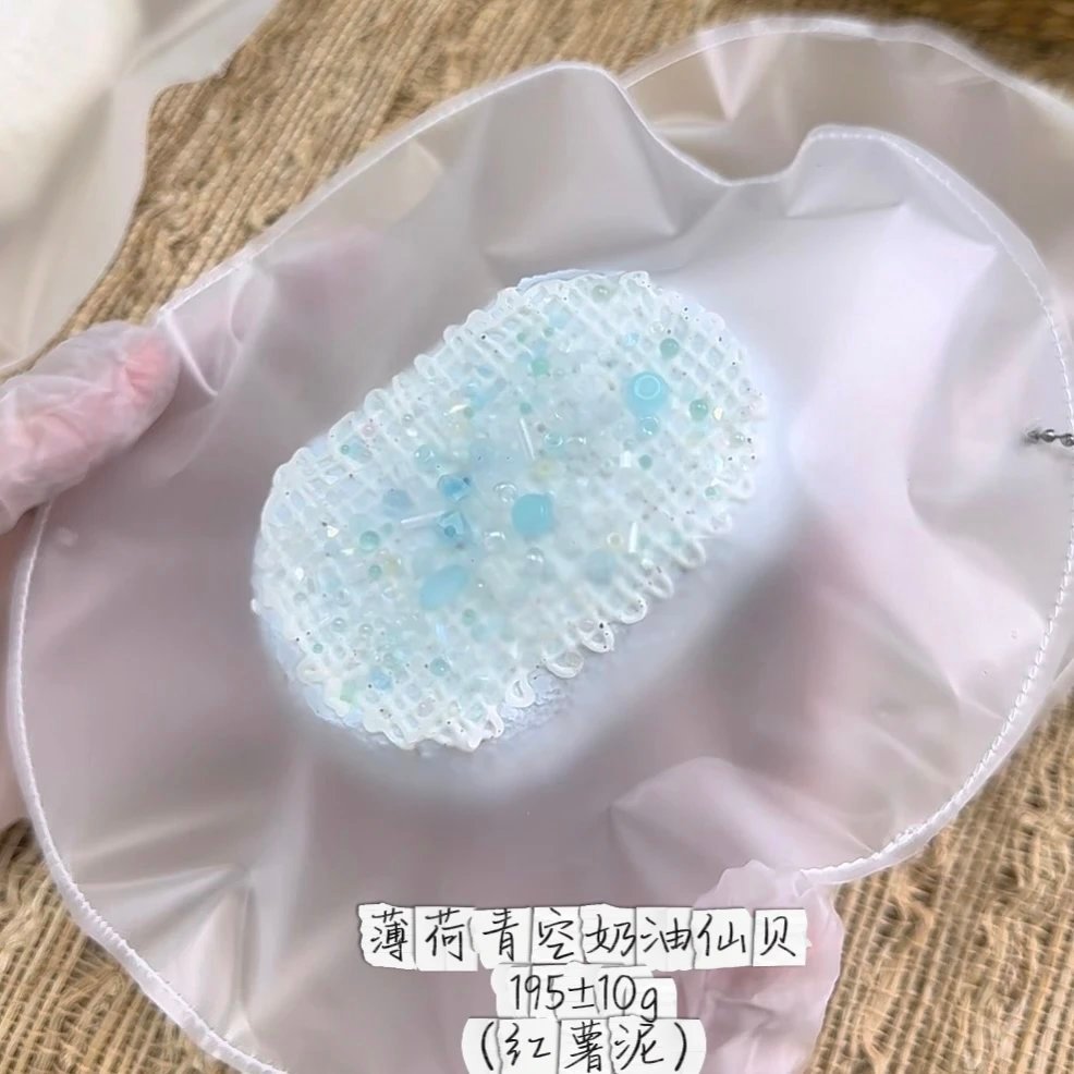 116165 Suredodo Mint Sky Cream Senbei (Sweet Potato Clay Texture Series) / Suredodo苏惹多多 薄荷青空奶油仙贝(红薯泥触感系列)