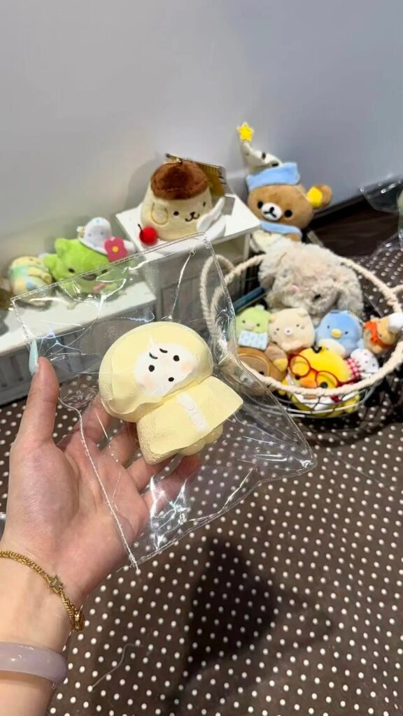310017 Tamagoyaki Studio Raincoat Doll (Glutinous Milk Cake Clay Texture Series) / 一卷玉子烧studio 雨衣娃娃（糯奶糕泥触感系列）