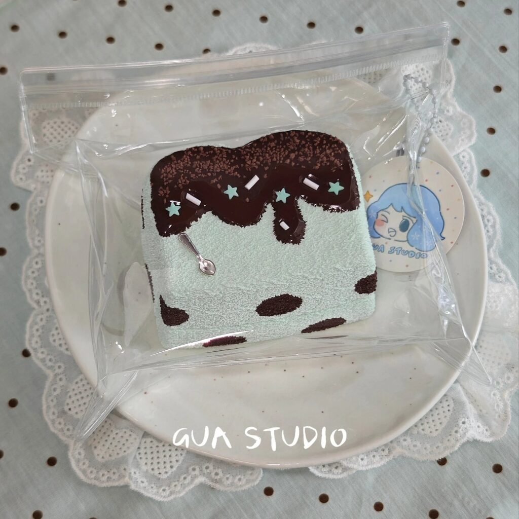509006 Tian Gua Puzi Mint Chocolate Polka Dot Double-Layer Toast (Cheese Clay Texture Series) / 甜瓜铺子 薄巧波点双层吐司（奶酪泥感触感系列）