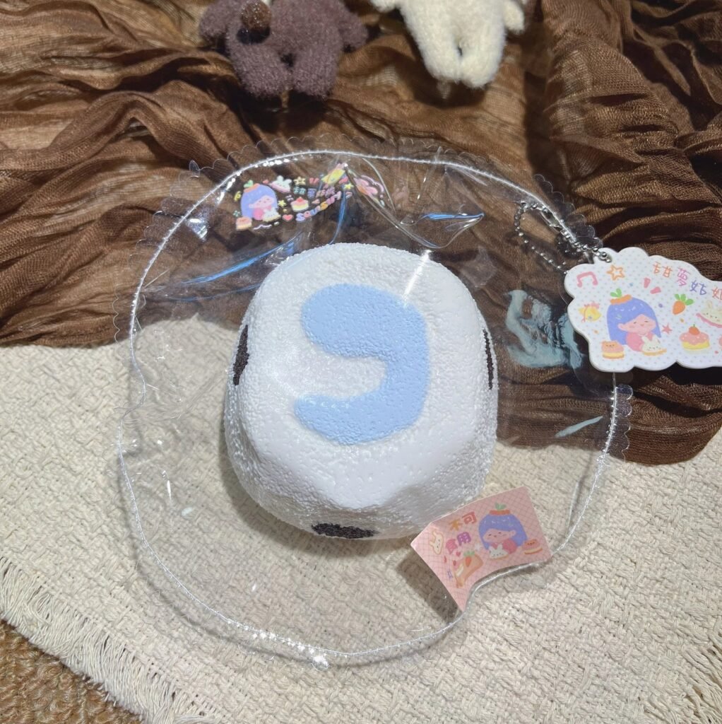 518001 Tianluo Girl Blue Milk Swirl Swiss Roll (Milk Clay Texture Series) / 甜萝姑娘捏捏 蓝色牛奶纹瑞士卷（牛奶泥触感系列）