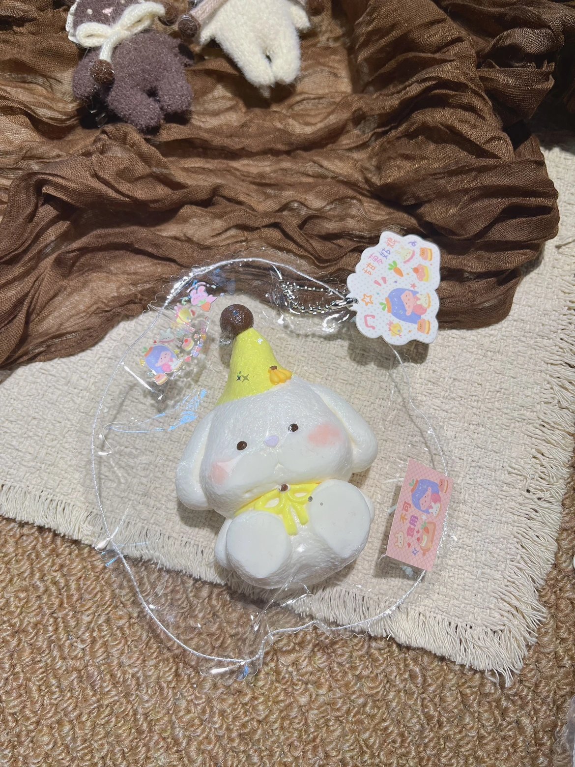 518007 Tianluo Girl Banana Bunny (Milk Clay Texture Series) / 甜萝姑娘捏捏 香蕉小兔(牛奶泥触感系列)
