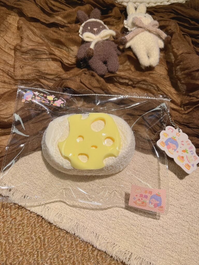 518013 Tianluo Girl Cheese Large Senbei (Baked Yogurt Clay Texture Series) / 甜萝姑娘捏捏 芝士大仙贝（烤箱酸奶泥触感系列）