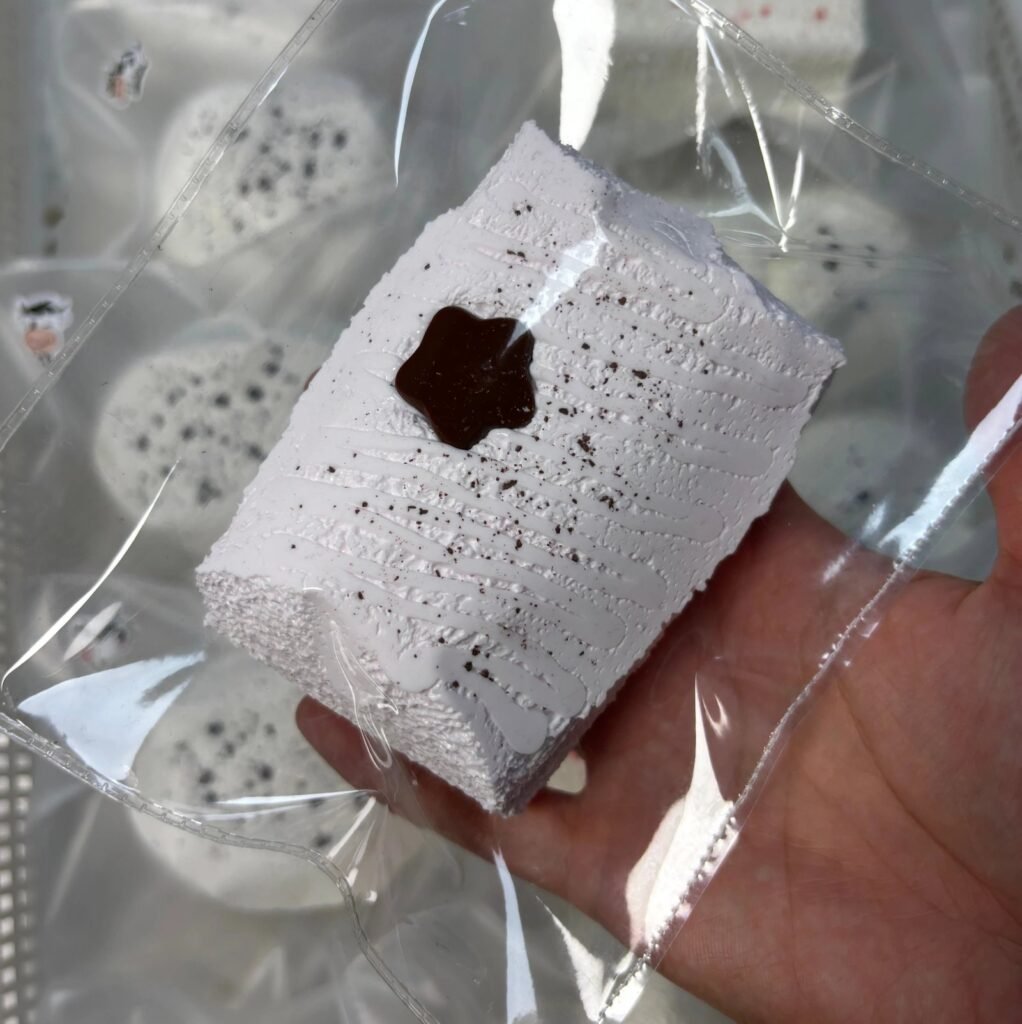 556009 Toast Cat One-Off No.10 - 212g - Visible Dark Fibers (Glutinous Cream Texture Series) / 吐司猫 孤品10号 212g(有黑毛)(糯奶油触感系列)
