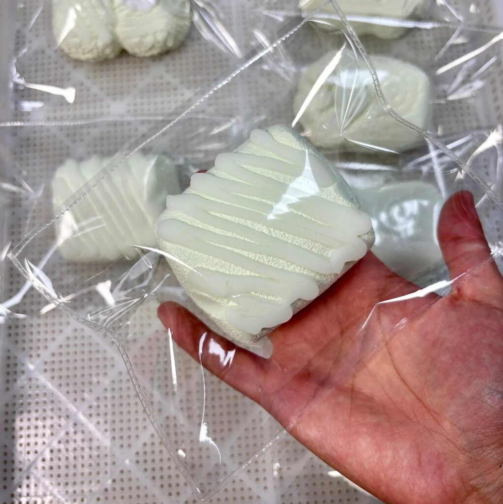 556023 Toast Cat Green Chubby Marshmallow - Cosmetic Defect (Yogurt Clay Texture Series) / 吐司猫 绿色款胖棉花糖(默认瑕疵)(酸奶泥触感系列)