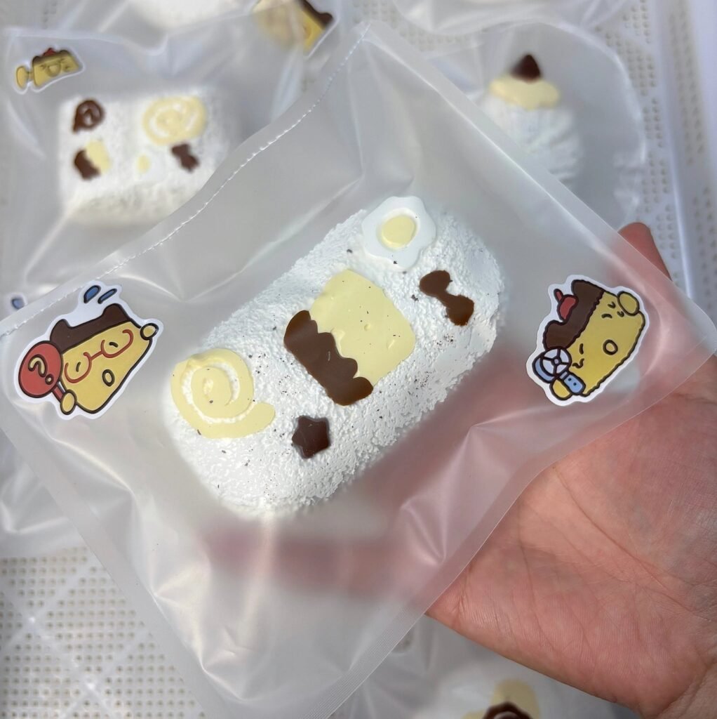 556036 Toast Cat Butter Pudding Ladyfinger - Cosmetic Defect (Glutinous Cream Texture Series) / 吐司猫 黄油布丁手指饼干(默认瑕疵)(糯奶油触感系列)