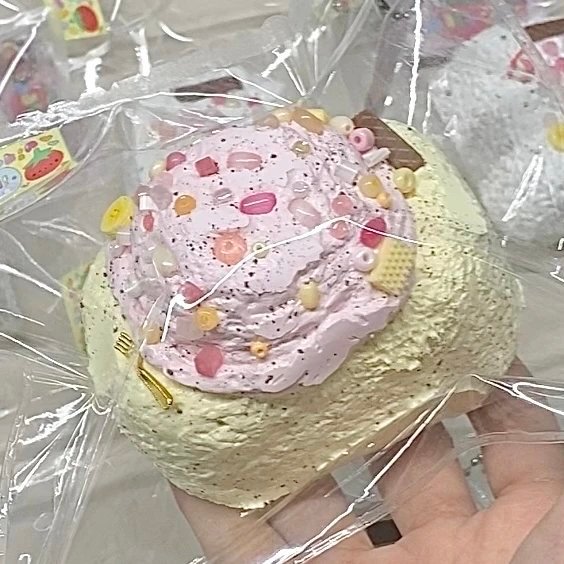 525012 Tomato Pipi Mango Pomelo Ice Cream Senbei (Oven-Baked Sticky Clay Texture Series) / 番茄皮皮 杨枝甘露冰淇淋仙贝(烤箱版黏糊泥触感系列)
