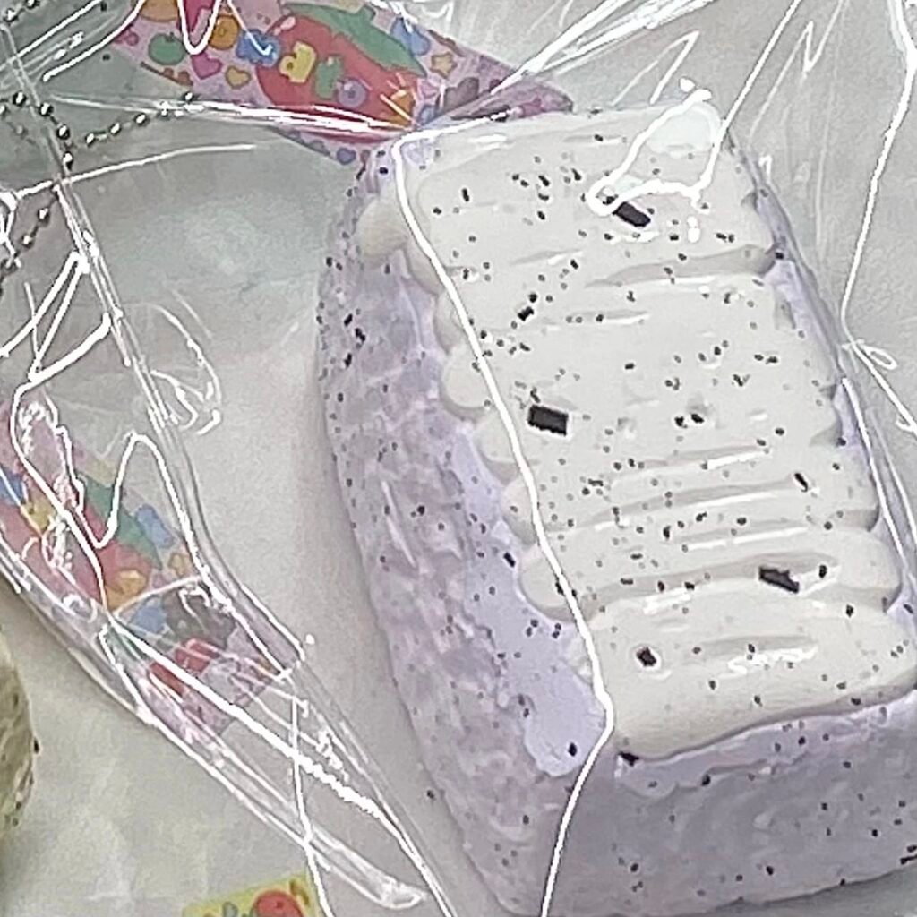 525040 Tomato Pipi Snow-Topped Milk Crisp - Purple (Oven-Baked Sticky Clay Texture Series) / 番茄皮皮 雪顶奶皮酥·紫色（烤箱版黏糊泥触感系列）