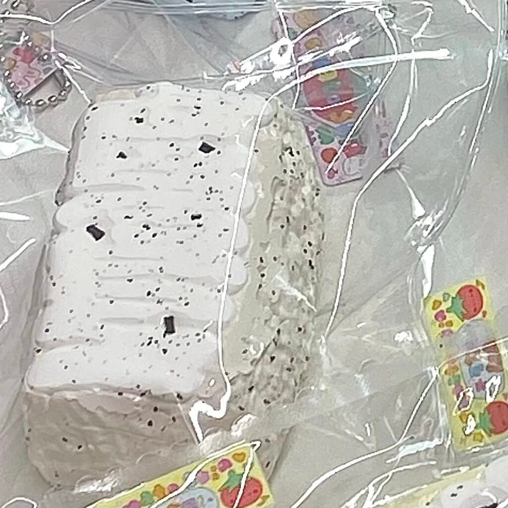525044 Tomato Pipi Snow-Topped Milk Crisp - Milk Coffee (Oven-Baked Sticky Clay Texture Series) / 番茄皮皮 雪顶奶皮酥·奶咖（烤箱版黏糊泥触感系列）